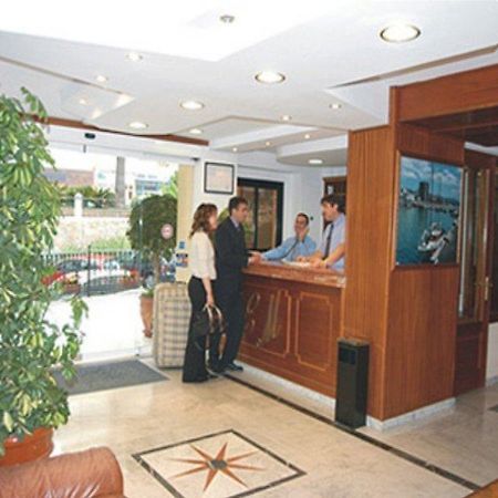 Apartamentos Mediterraneo 마르베야 외부 사진